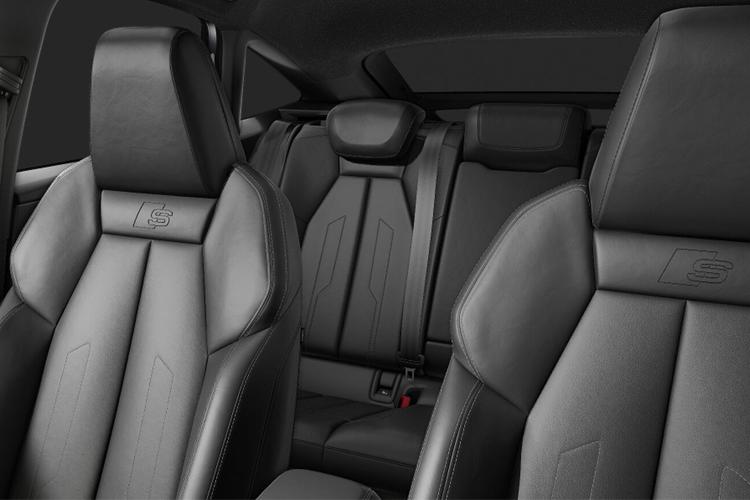 3465163 210kW 45 Qtro 82kWh Black Ed 5dr Auto [Tech Pack]
